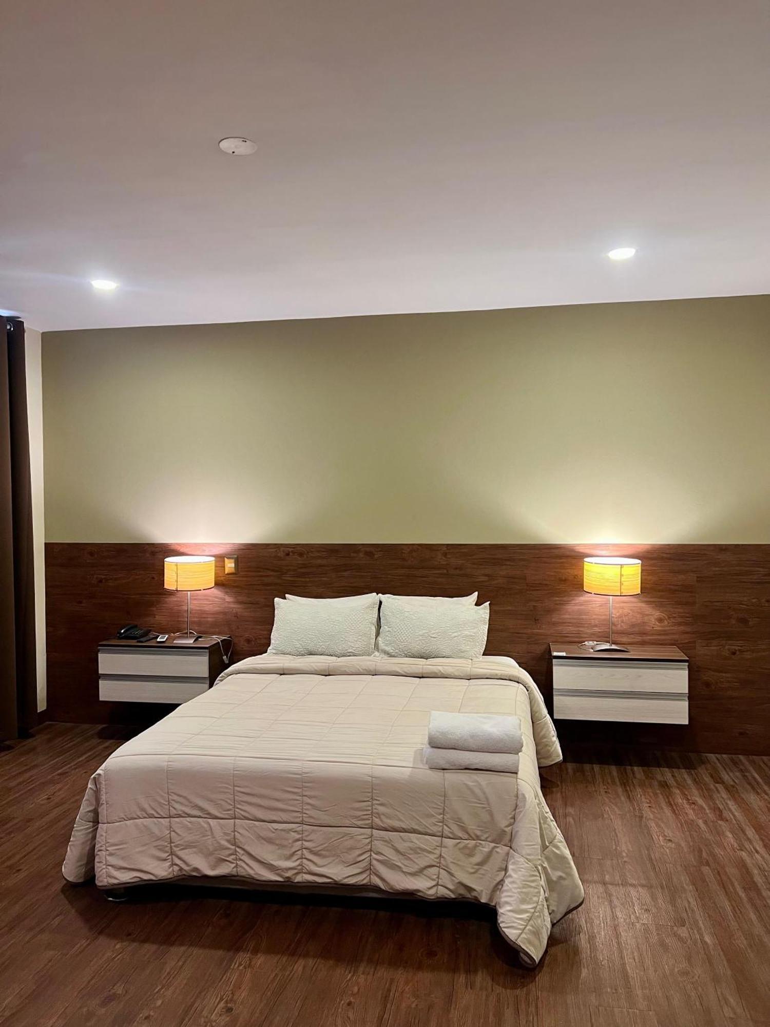 El Huacachinero 3* Ica